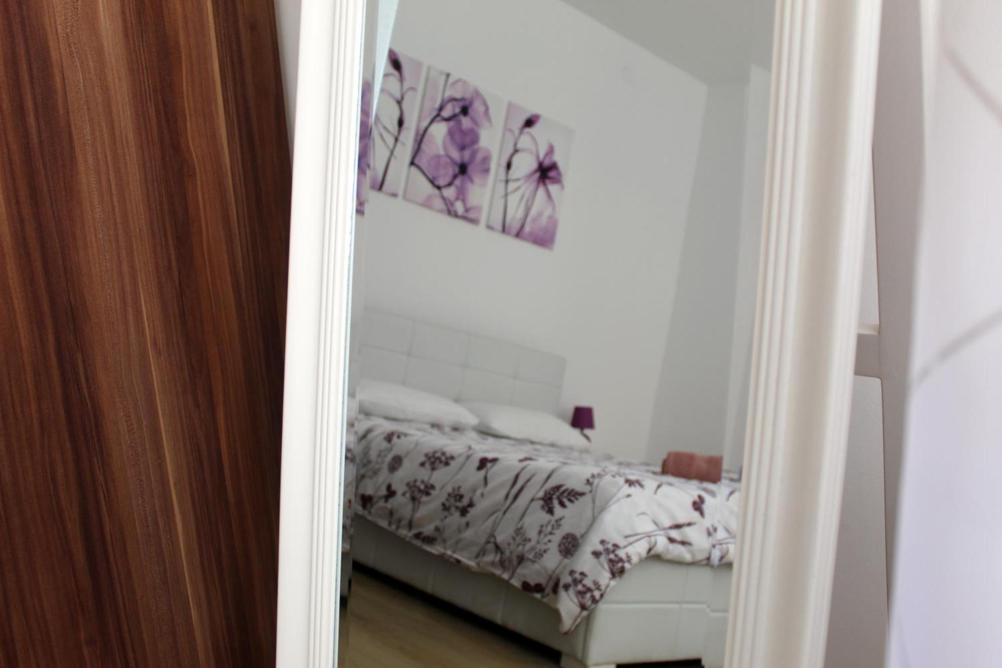 V&V Apartment Pula Bagian luar foto